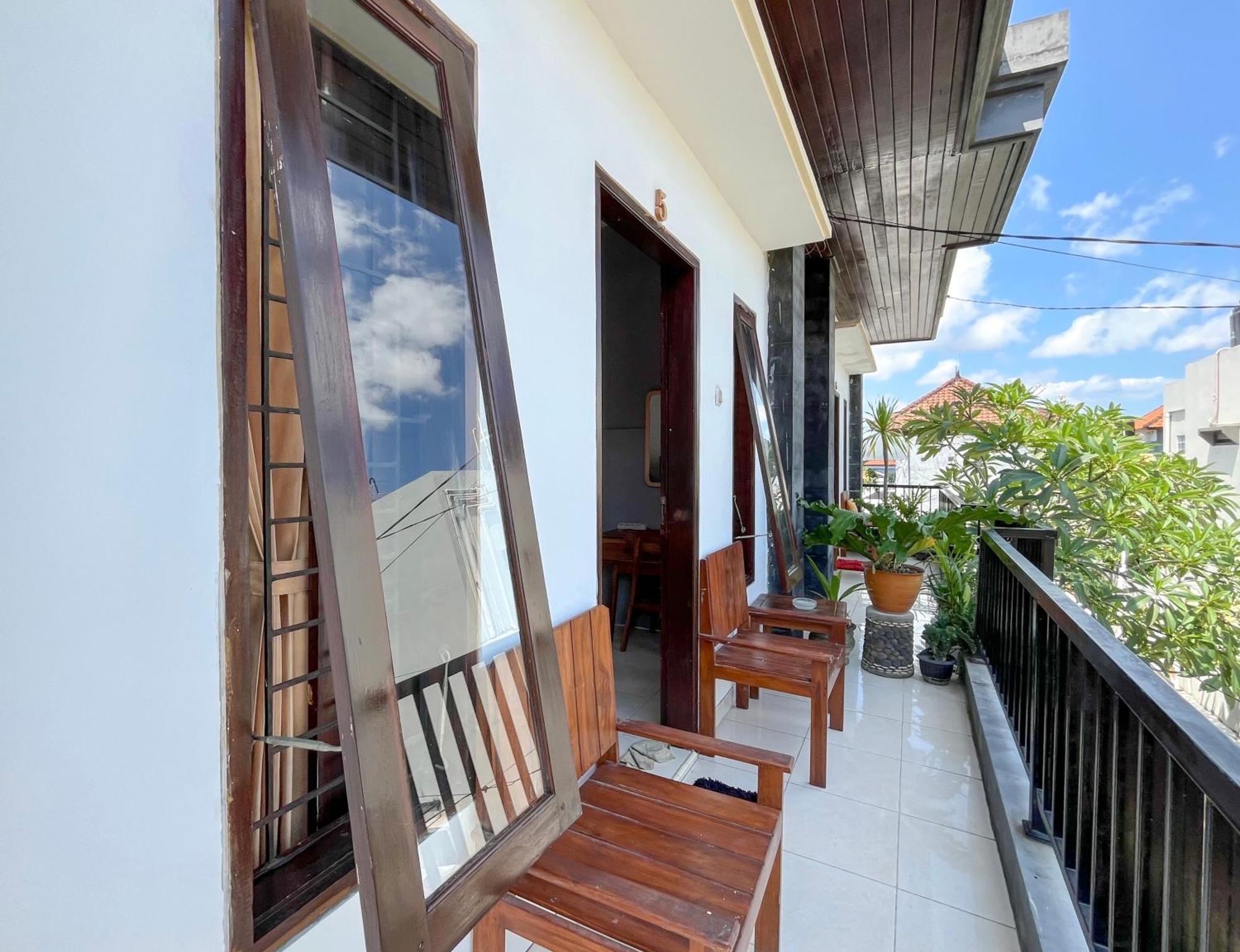 Adi Surya Guest House Seminyak Dış mekan fotoğraf