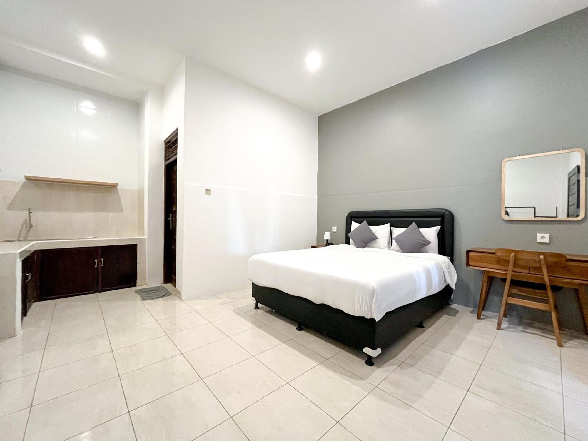 Adi Surya Guest House Seminyak Dış mekan fotoğraf